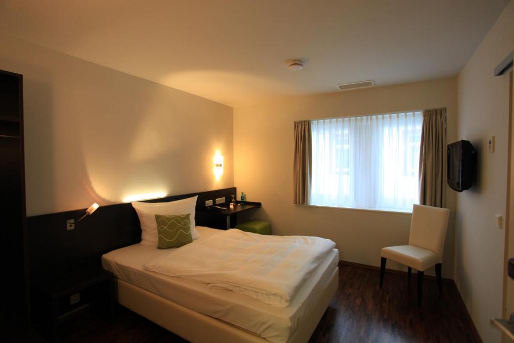 Art Hotel Lauterbach Kaiserslautern Rom bilde